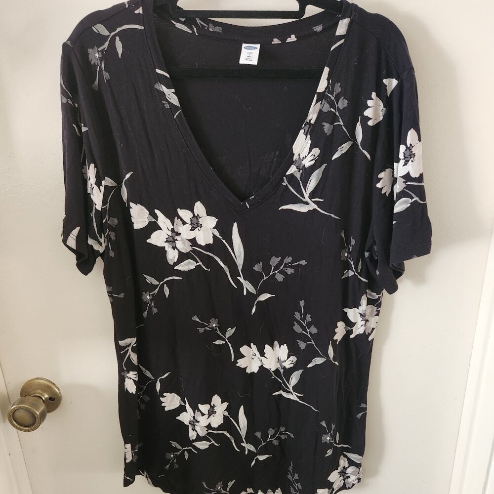 OLD NAVY Luxe V neck Top - Size Large Tall